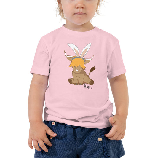 Adorable Highland cow easter t-shirt for girls