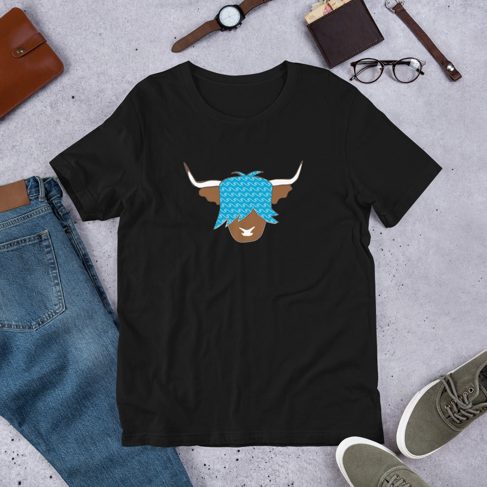 Blue wave highland cow surfing t-shirt